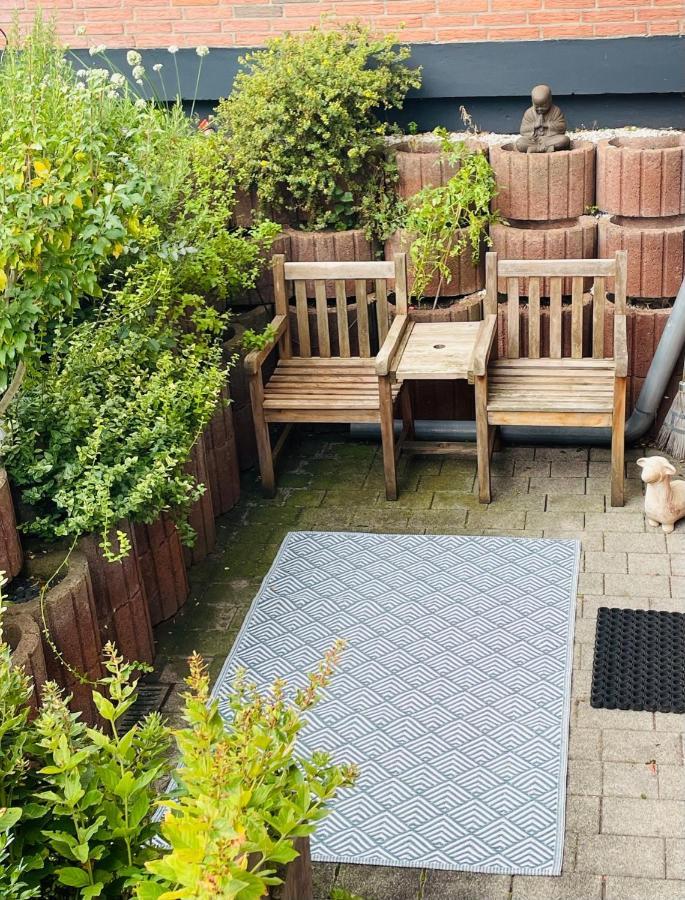 Modernes Appartement Im Gruenen - Stilvoll Und Komfortabel Köln Exterior foto